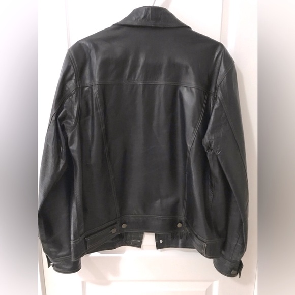 High quality leather trucker jacket. - Picture 2 of 11